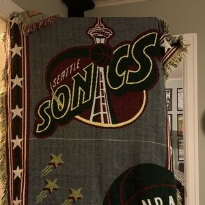 DONATING Rare Seattle Sonics Blanket
